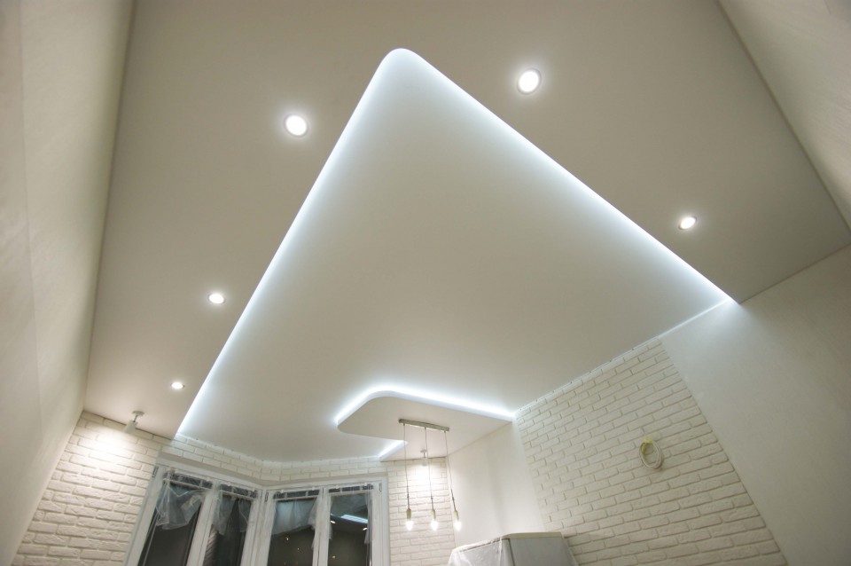 Заказать парящие натяжные потолки в г. Вышний Волочёк